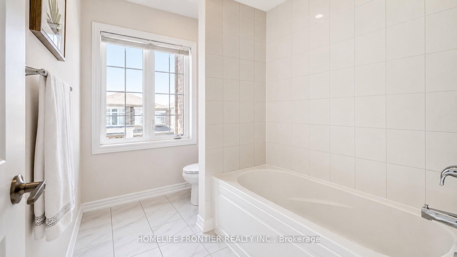 879 Plum Milton,ON L9E 1E1 — Photo 18
