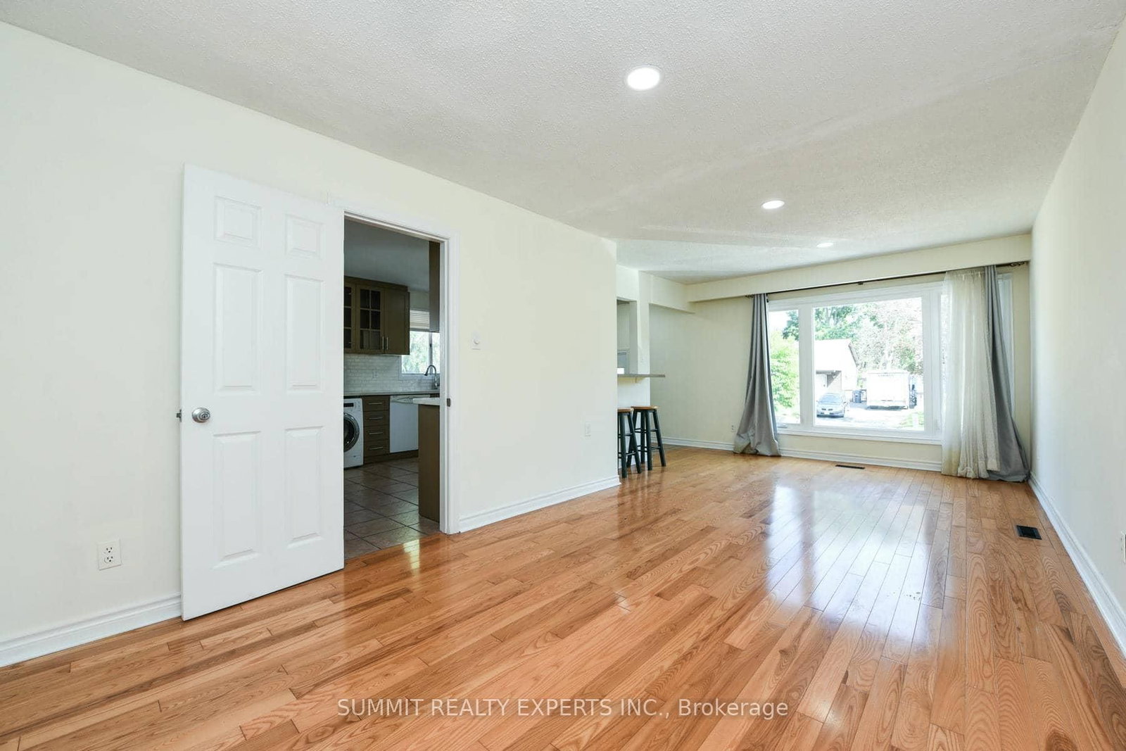 44 Nancy Mccredie Drive • Brampton, ON photo 10
