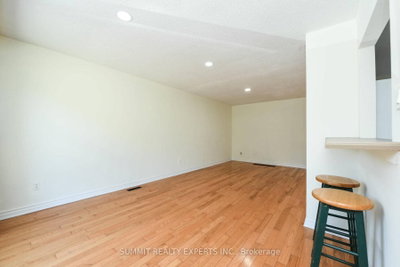 44 Nancy Mccredie Drive • Brampton, ON photo 8