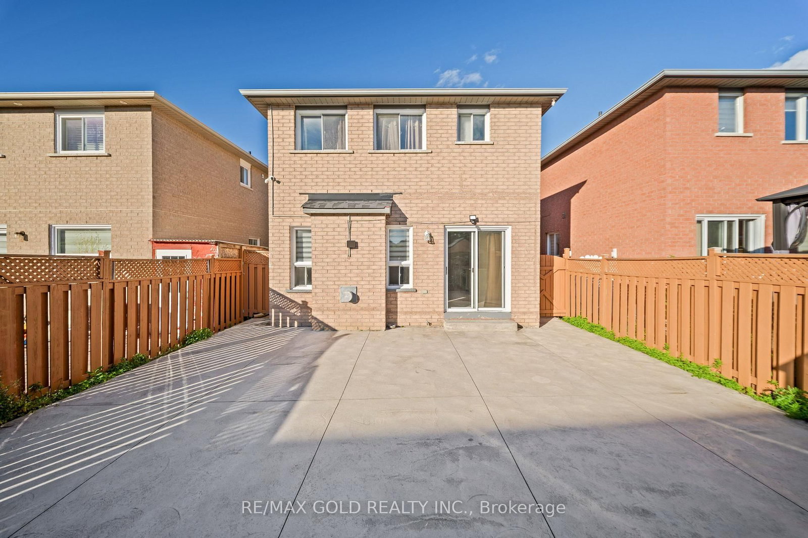 24 Alberta Terrace • Brampton, ON photo 17
