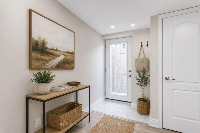 156 Folkstone Crescent
