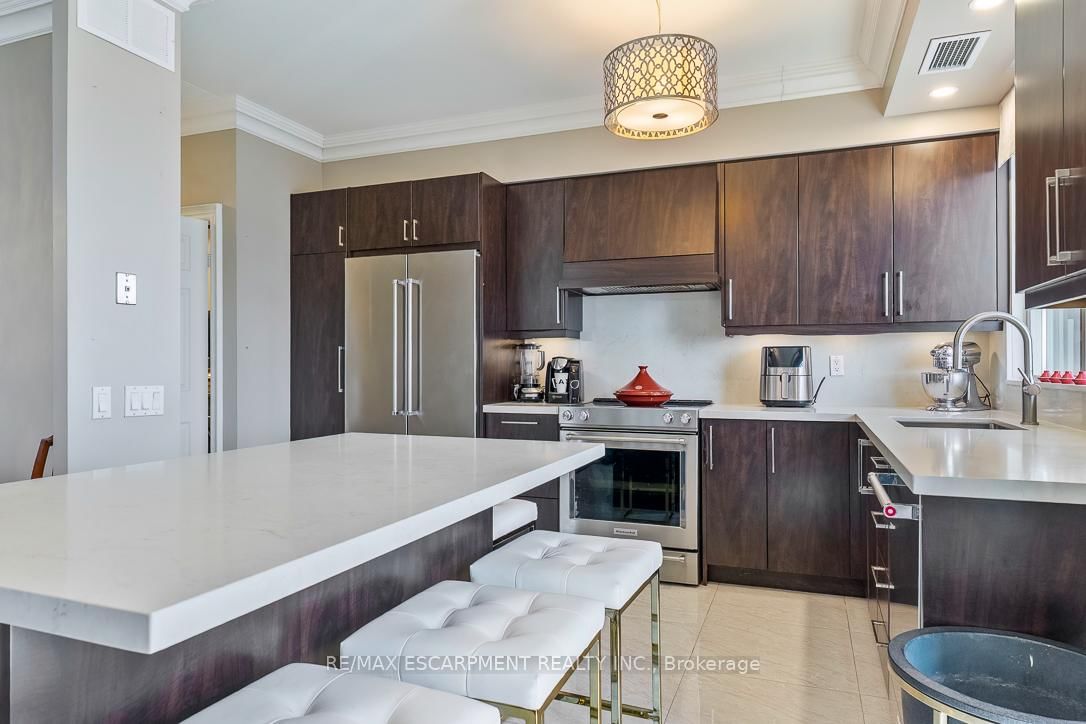 35 Kingsbridge Garden Circle • #2706 • Mississauga, ON photo 21