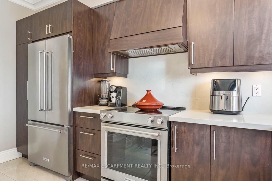 35 Kingsbridge Garden Circle • #2706 • Mississauga, ON photo 25