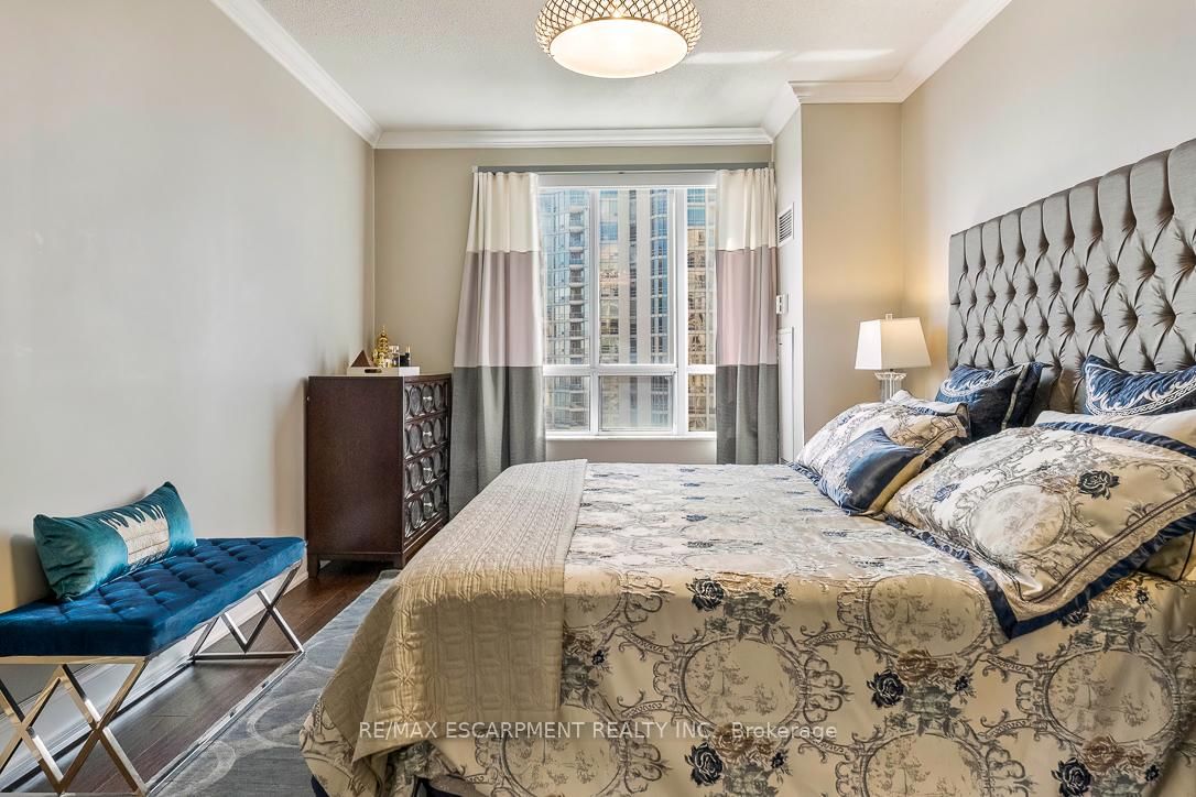 35 Kingsbridge Garden Circle • #2706 • Mississauga, ON photo 27