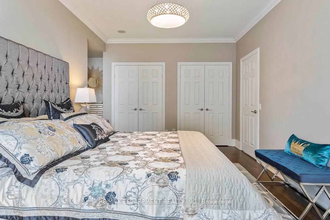 35 Kingsbridge Garden Circle • #2706 • Mississauga, ON photo 30