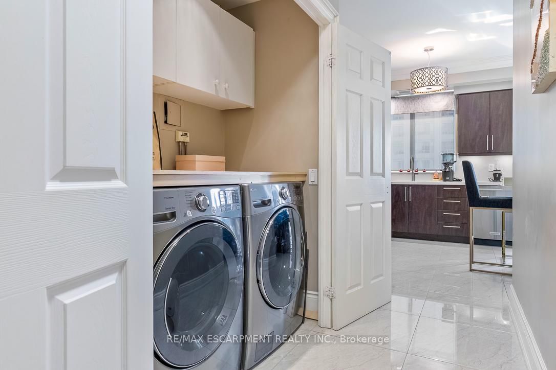 35 Kingsbridge Garden Circle • #2706 • Mississauga, ON photo 9