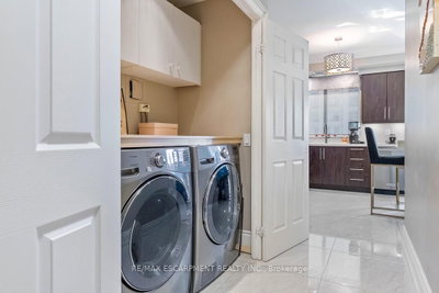 35 Kingsbridge Garden Circle • #2706 • Mississauga, ON photo 9