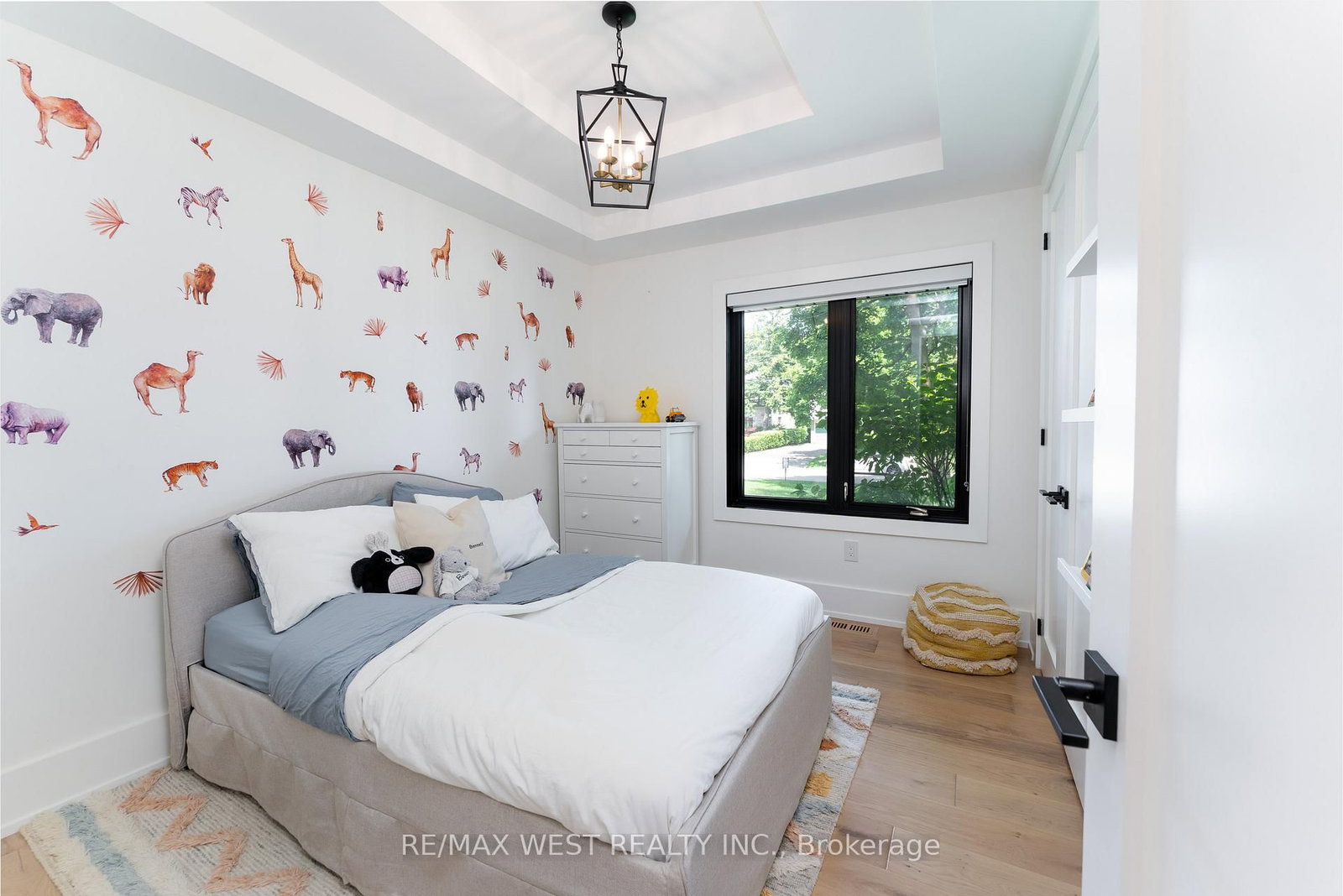 92 Warwood Road • Toronto, ON photo 13