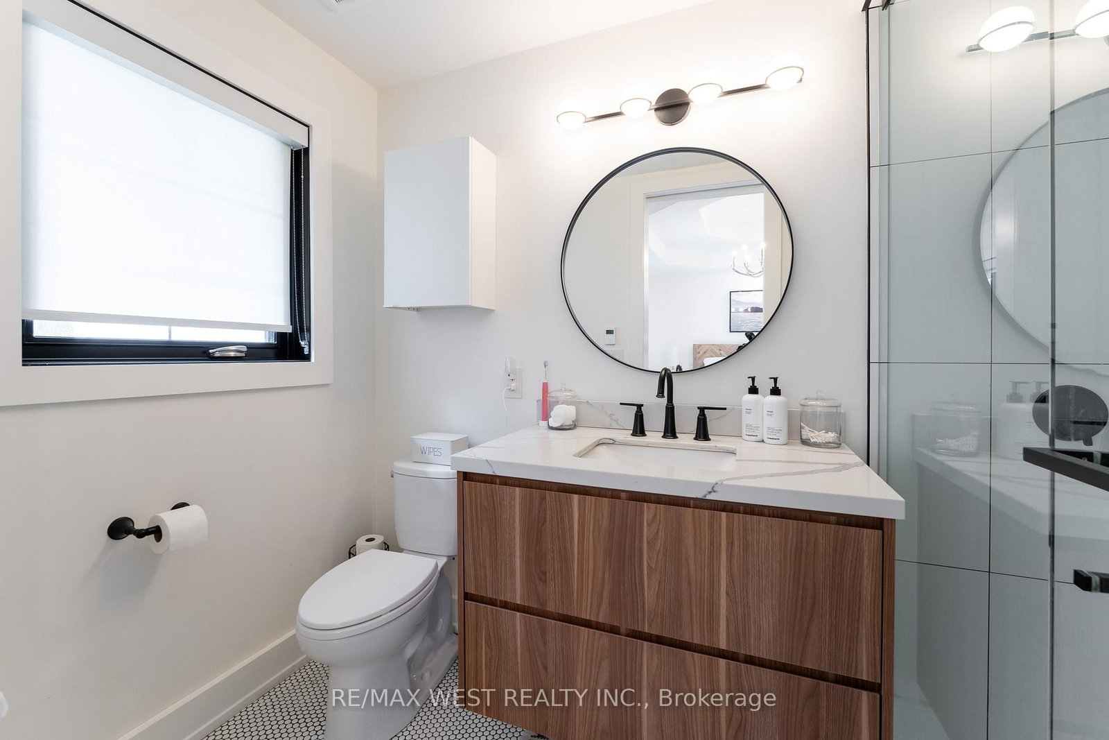 92 Warwood Road • Toronto, ON photo 15