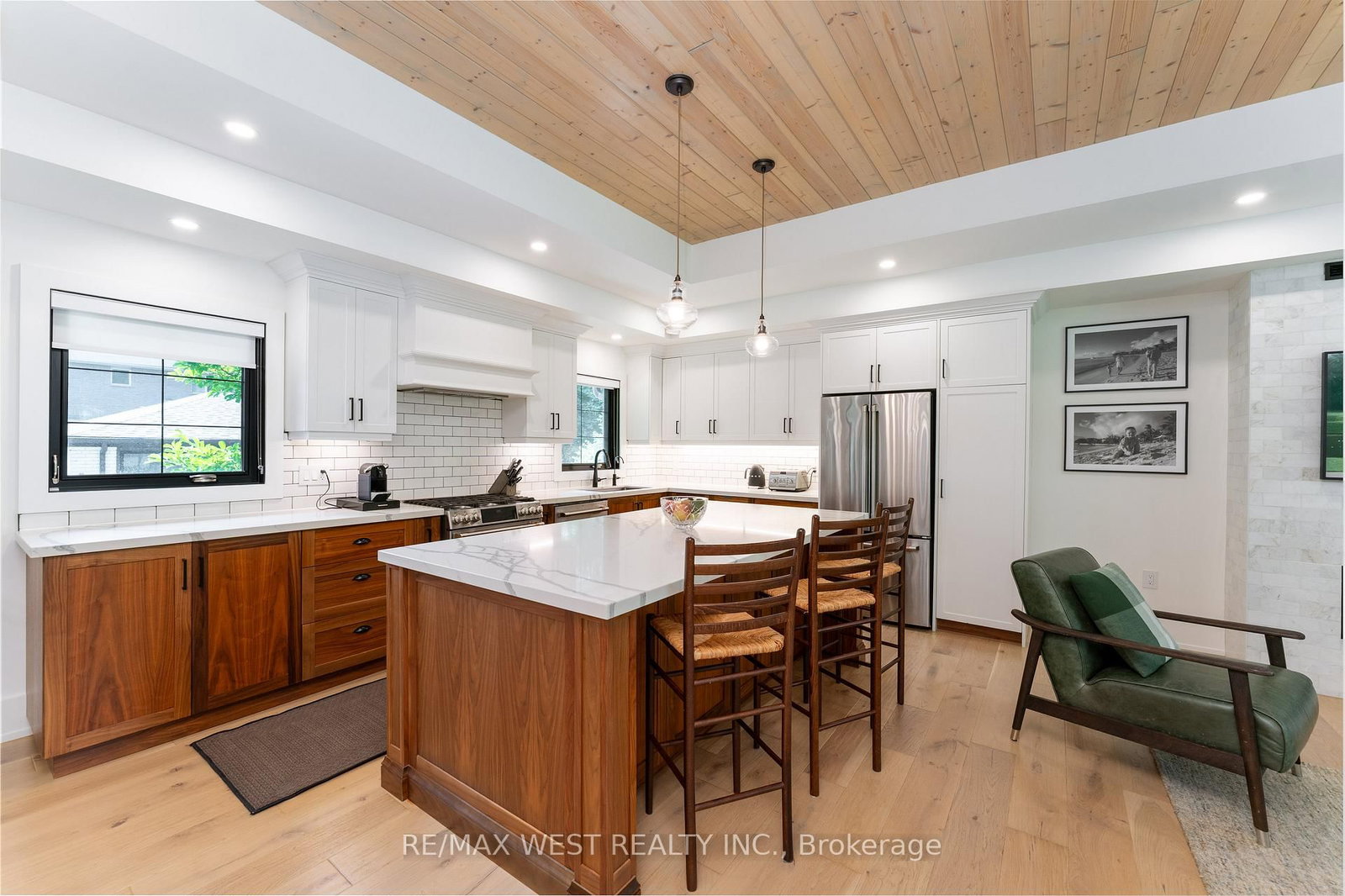 92 Warwood Road • Toronto, ON photo 9