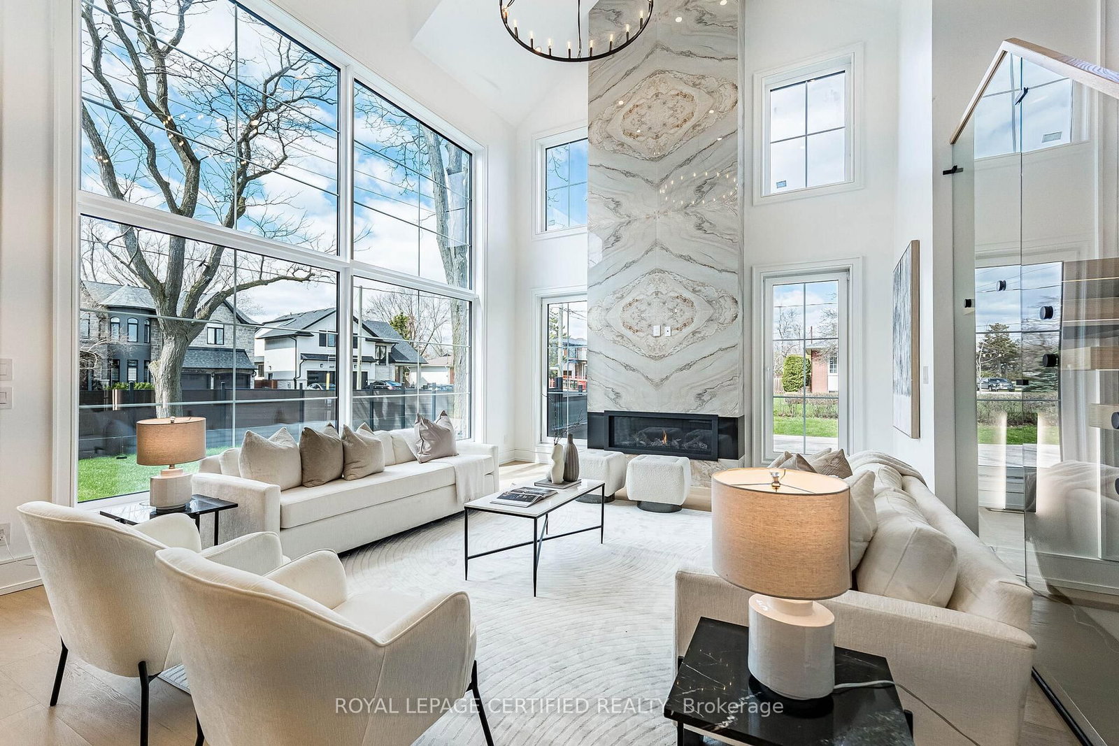 1404 Waverly Avenue SW • Oakville, ON photo 11