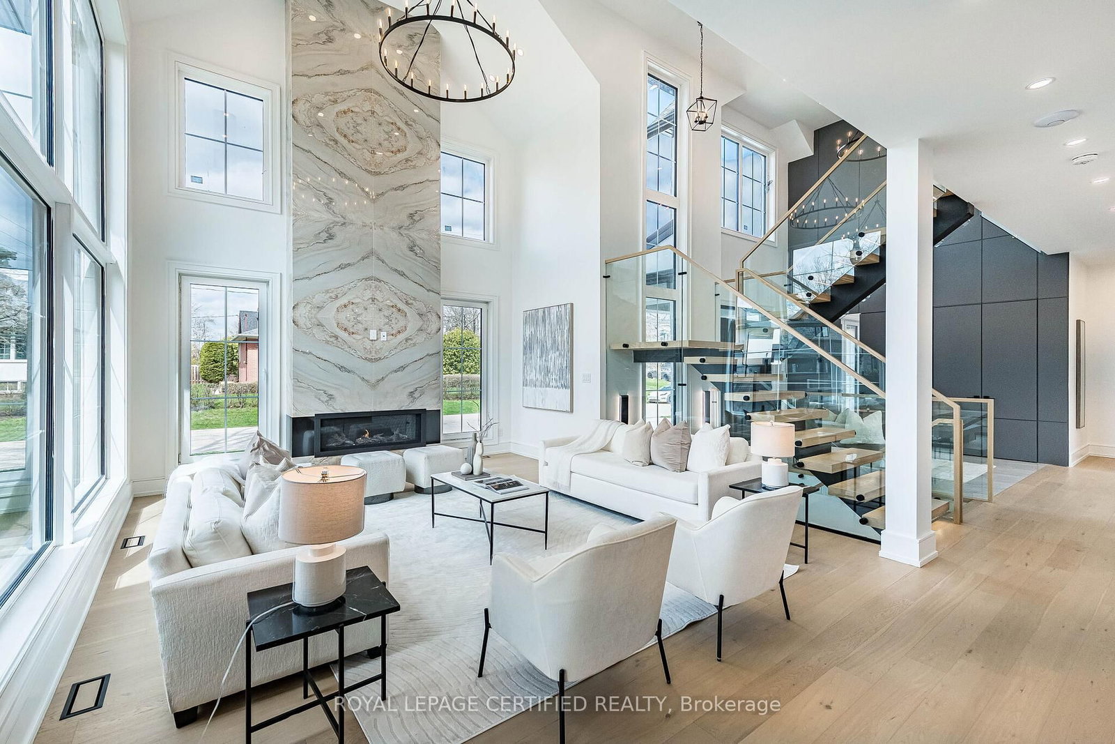 1404 Waverly Avenue SW • Oakville, ON photo 12