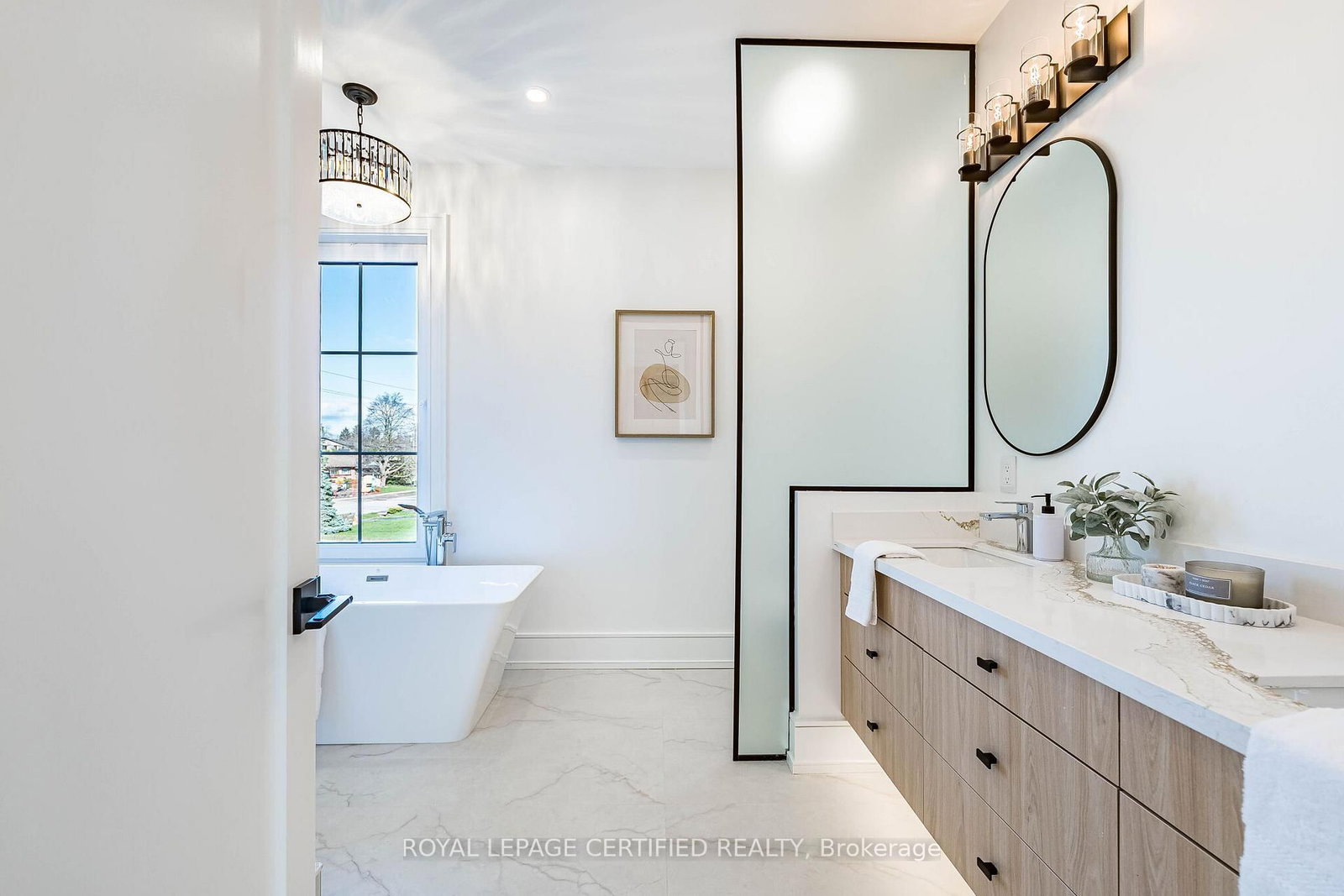 1404 Waverly Avenue SW • Oakville, ON photo 29