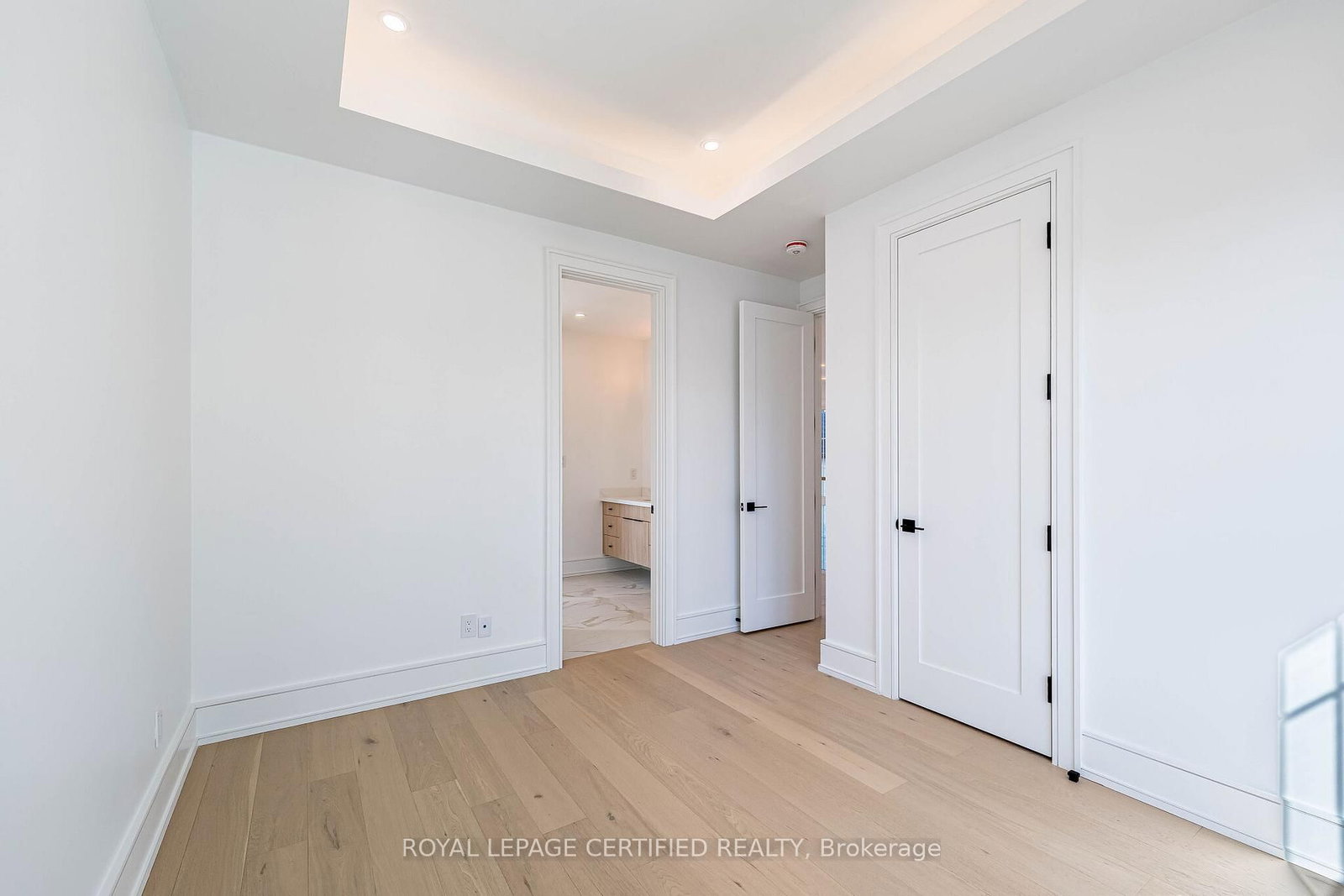 1404 Waverly Avenue SW • Oakville, ON photo 33