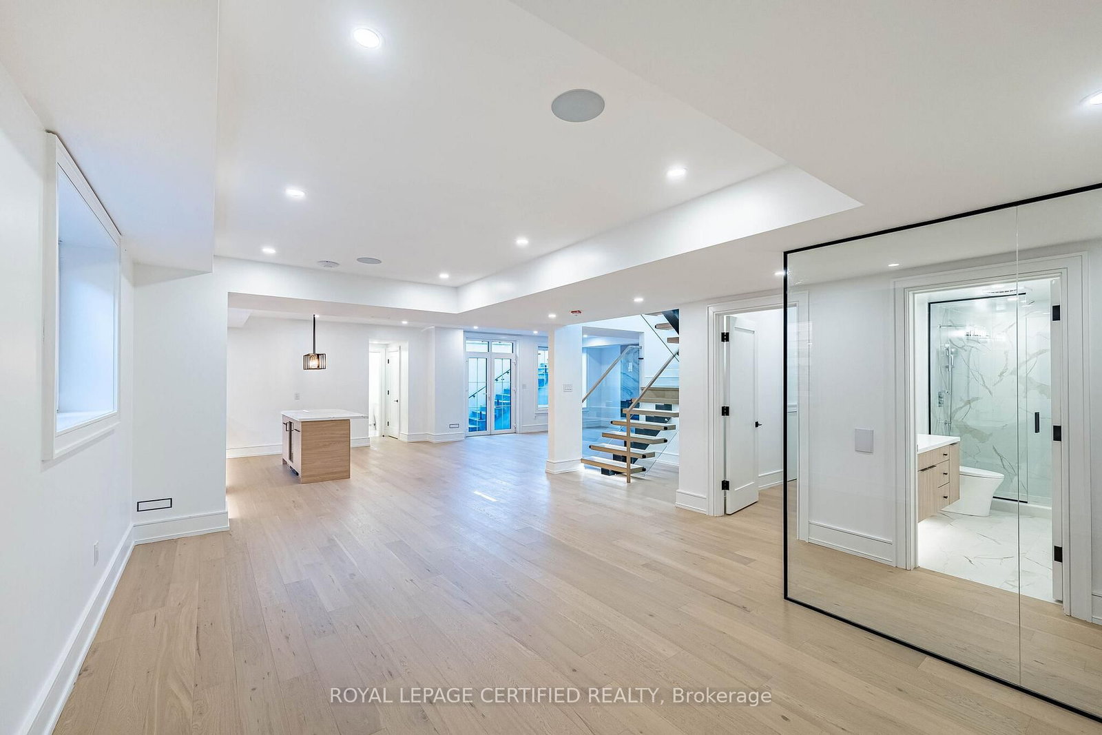 1404 Waverly Avenue SW • Oakville, ON photo 39