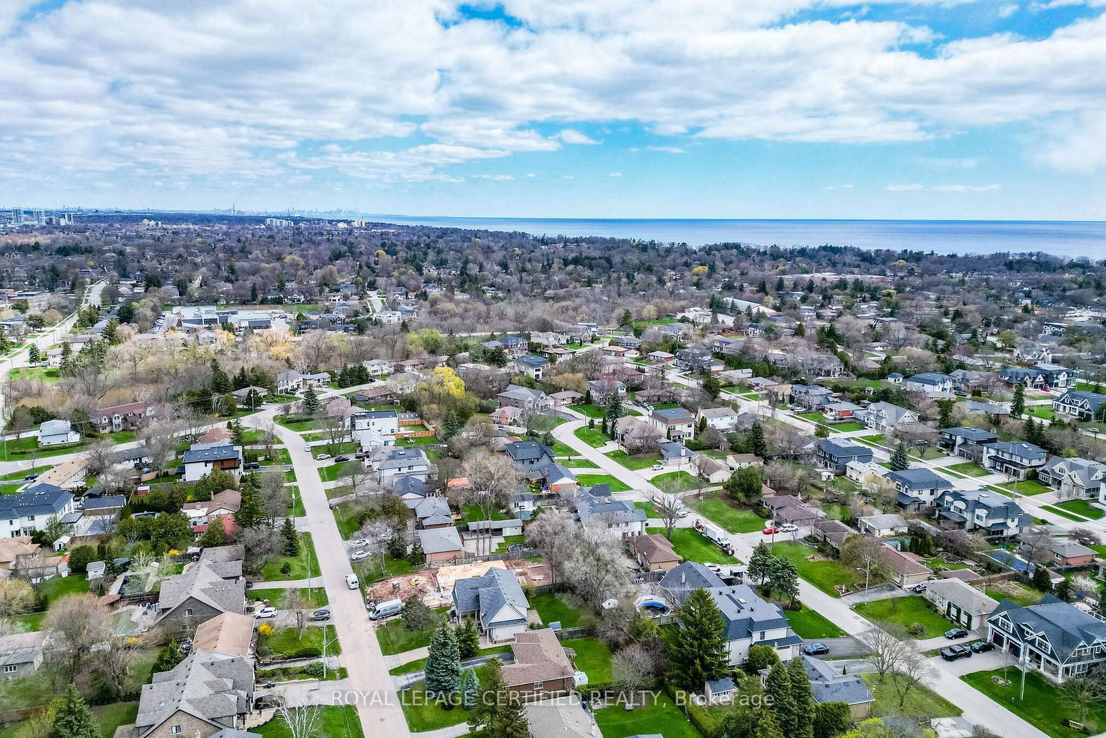 1404 Waverly Avenue SW • Oakville, ON photo 48