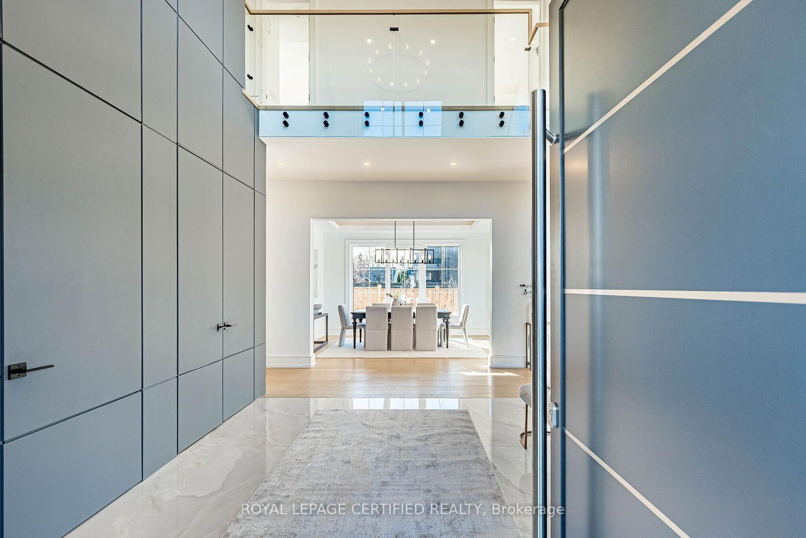 1404 Waverly Avenue SW • Oakville, ON photo 6