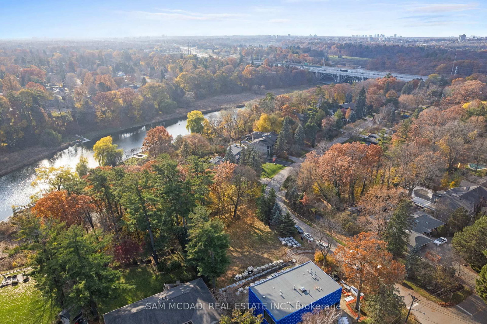 1470 Pinetree Crescent • Mississauga, ON photo 24