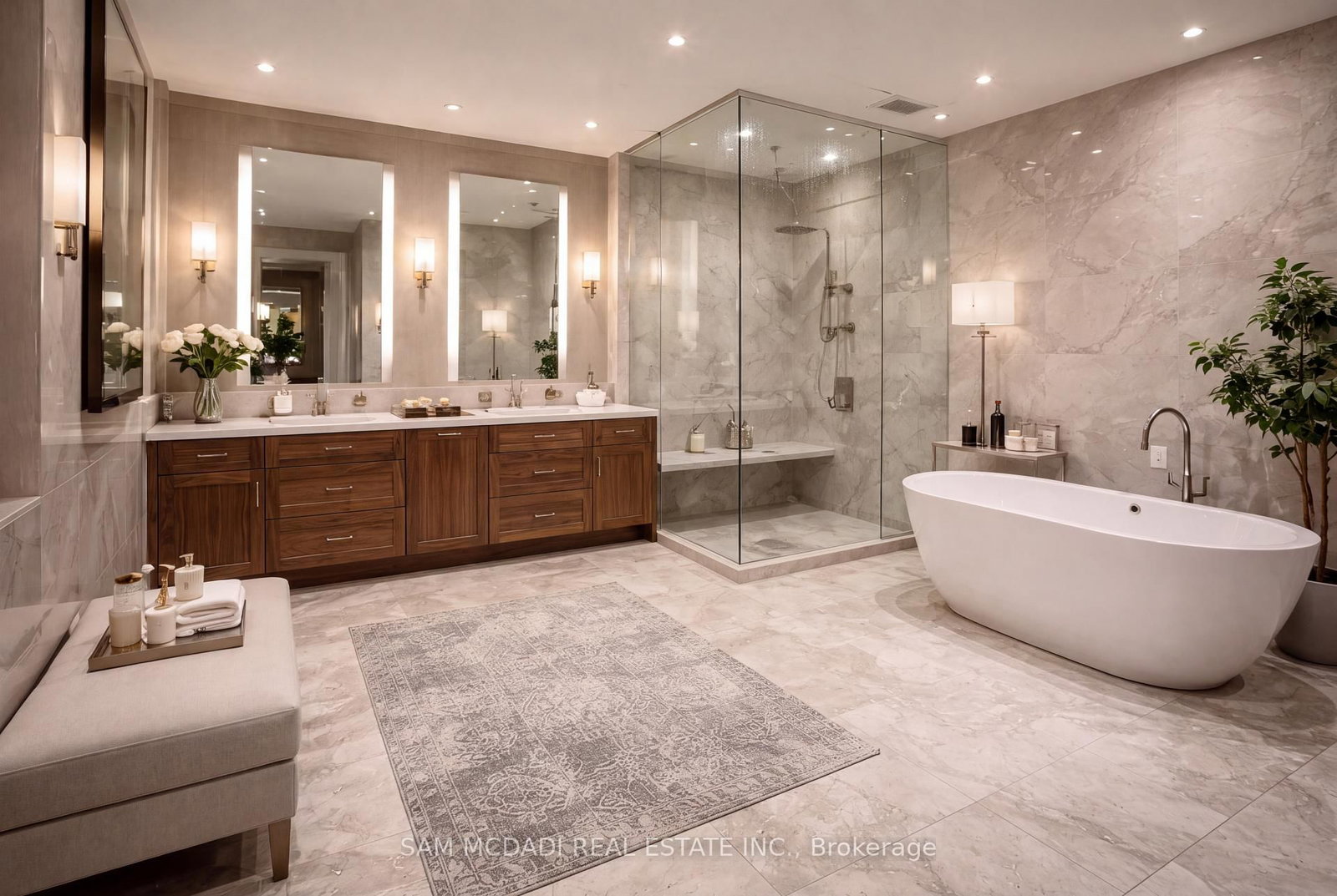 1470 Pinetree Crescent • Mississauga, ON photo 9