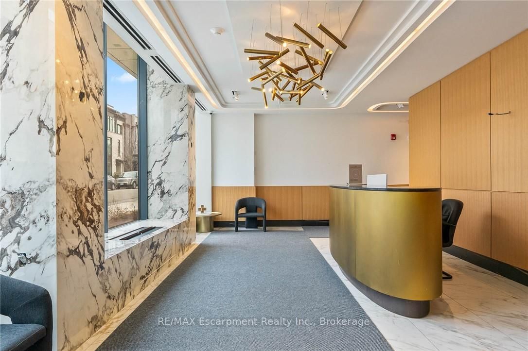 123 Maurice Drive • #201 • Oakville, ON photo 13