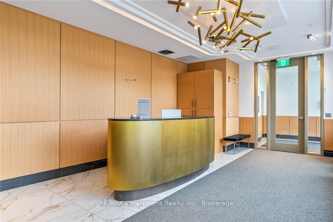 123 Maurice Drive • #201 • Oakville, ON photo 16