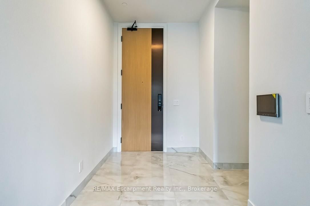 123 Maurice Drive • #201 • Oakville, ON photo 19
