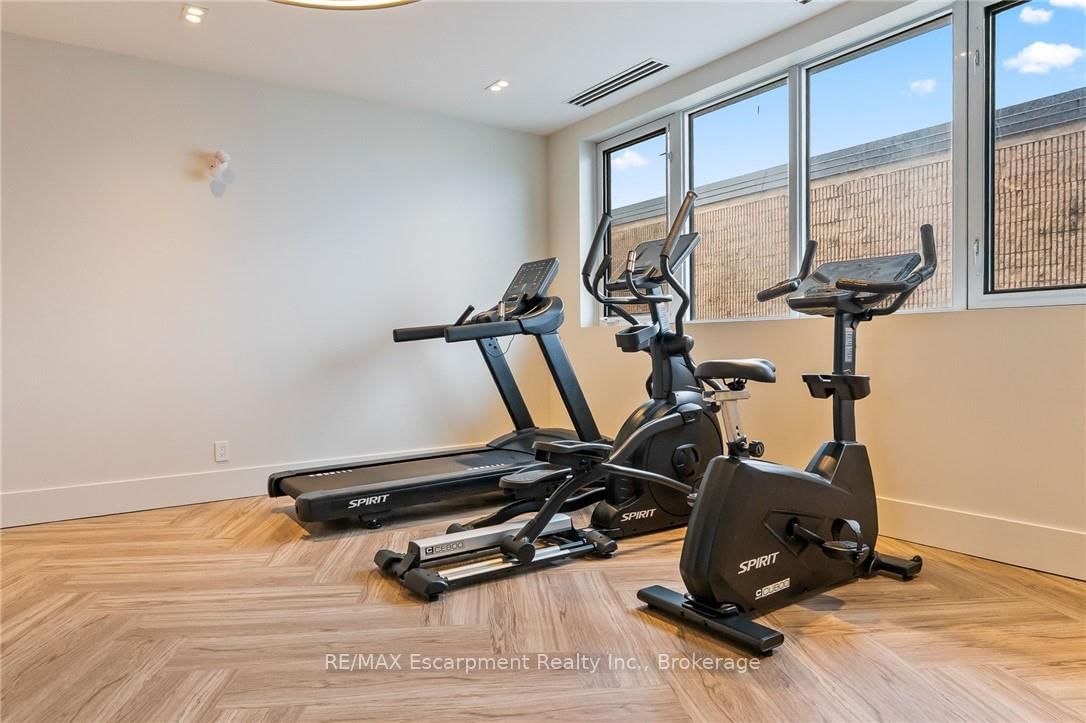 123 Maurice Drive • #201 • Oakville, ON photo 25