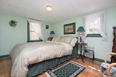 815 Forks Of The Credit Rd, Caledon, L7K0E7 | Image 3