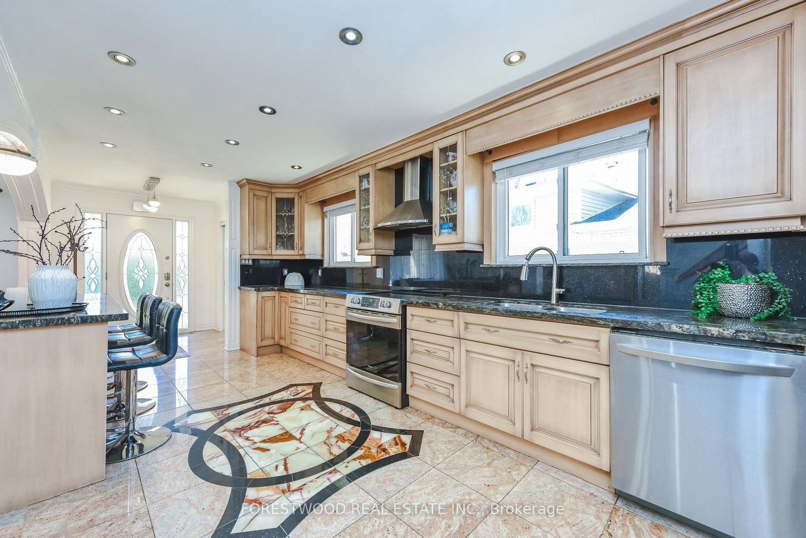 571 Silver Creek Boulevard • Mississauga, ON photo 17