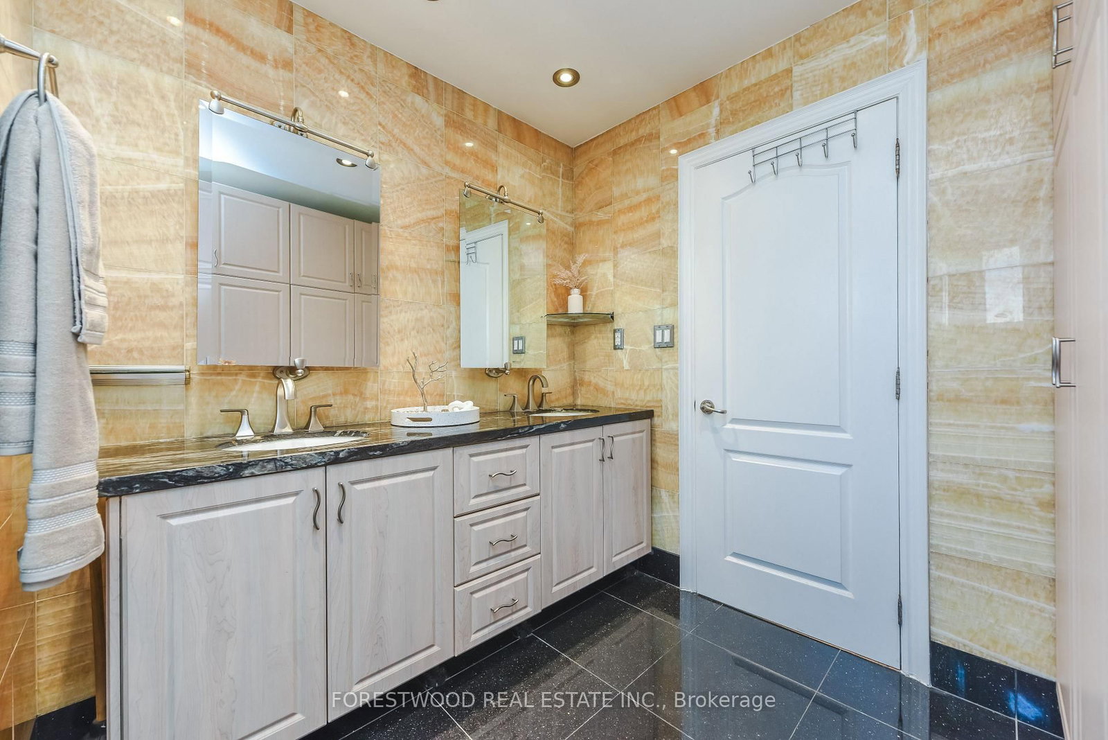 571 Silver Creek Boulevard • Mississauga, ON photo 25