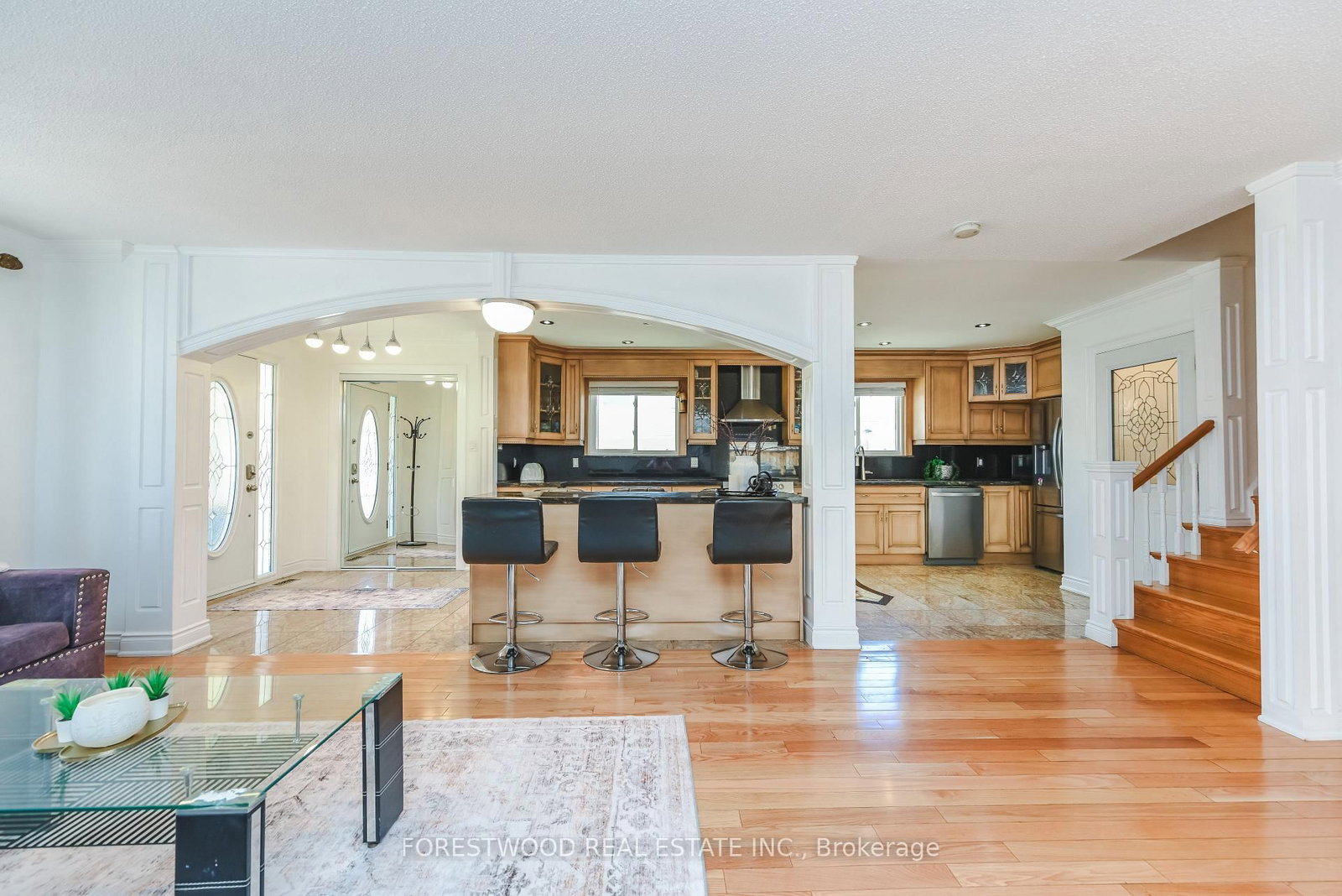 571 Silver Creek Boulevard • Mississauga, ON photo 5