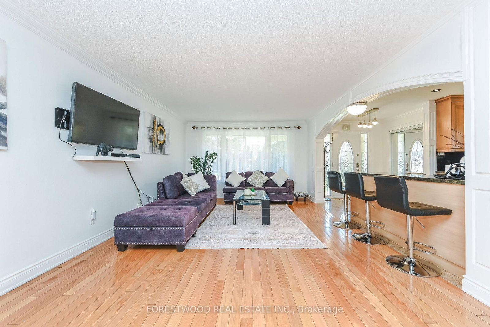 571 Silver Creek Boulevard • Mississauga, ON photo 8