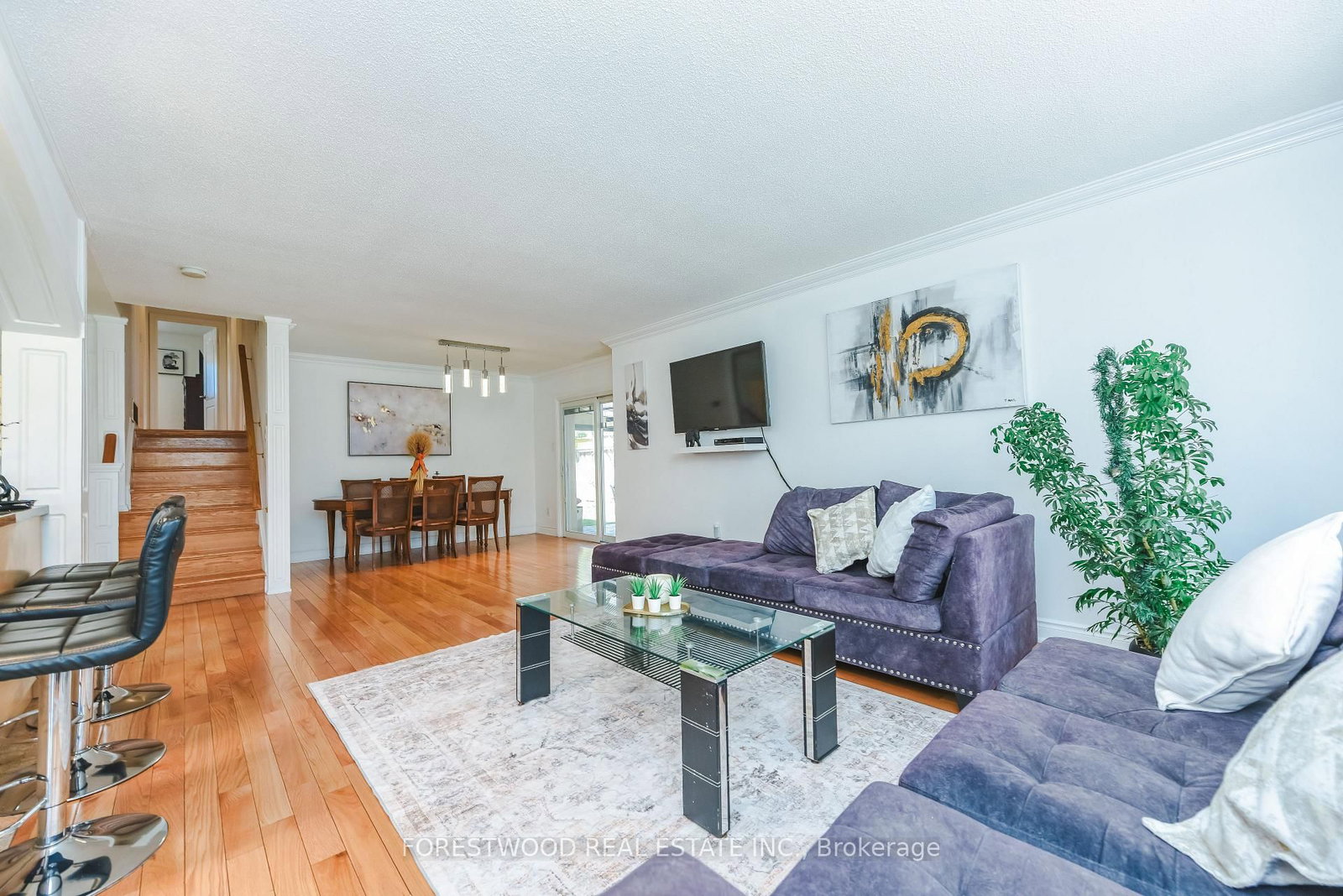 571 Silver Creek Boulevard • Mississauga, ON photo 9