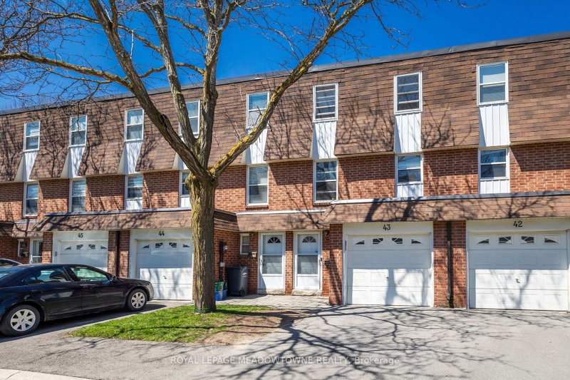 43 - 235 Bronte Street