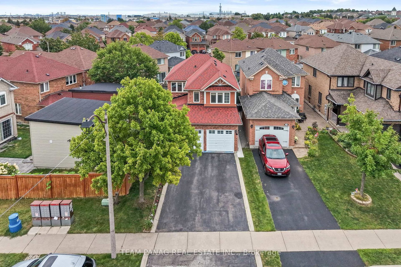 26 Narrow Valley Crescent • Brampton, ON photo 4