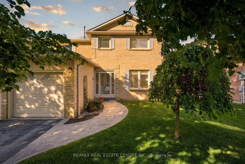 23 Deer Valley Drive