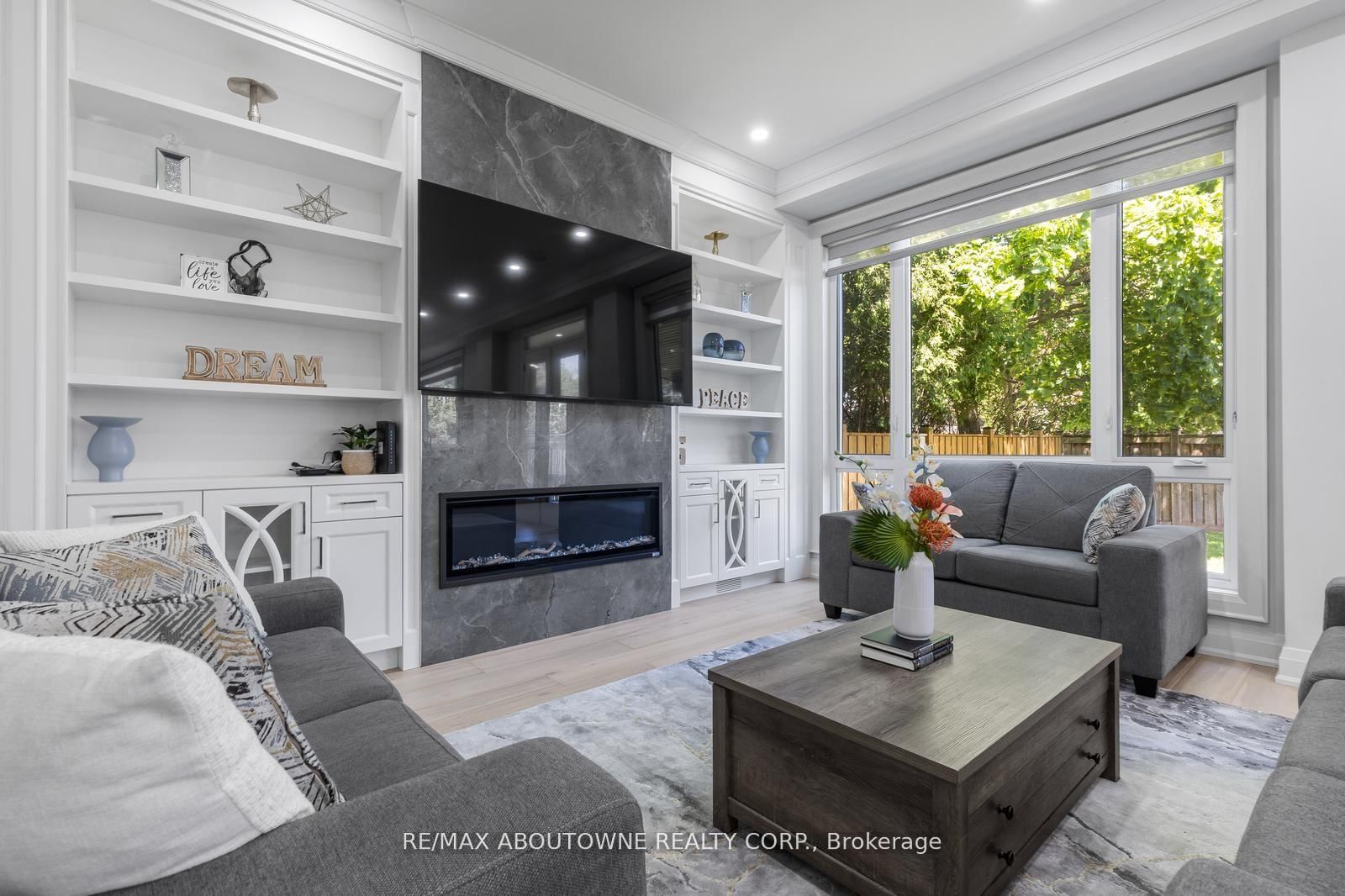 455 Samford Place • Oakville, ON photo 13