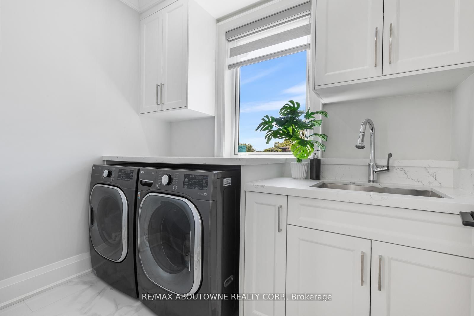 455 Samford Place • Oakville, ON photo 32