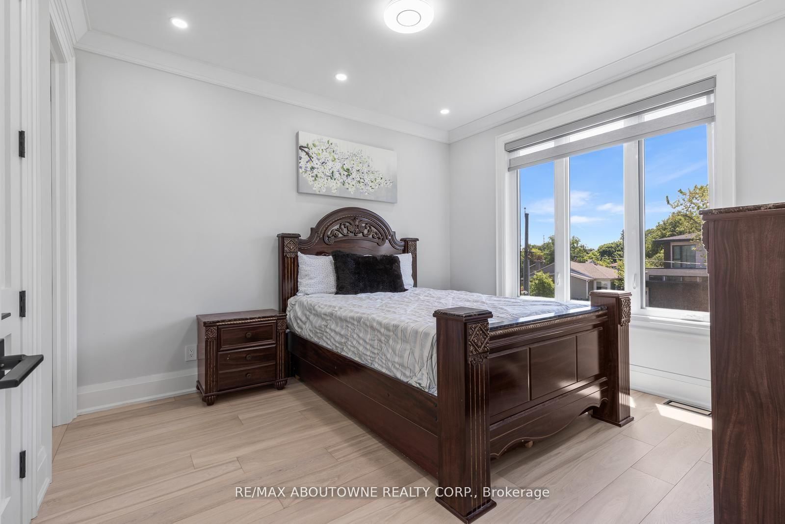 455 Samford Place • Oakville, ON photo 33