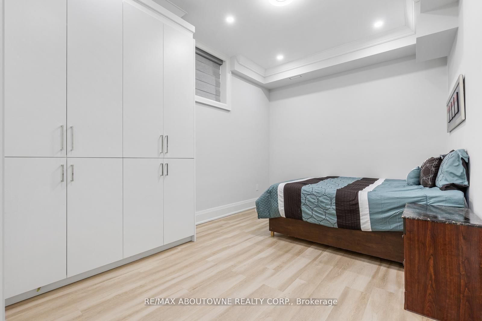 455 Samford Place • Oakville, ON photo 44