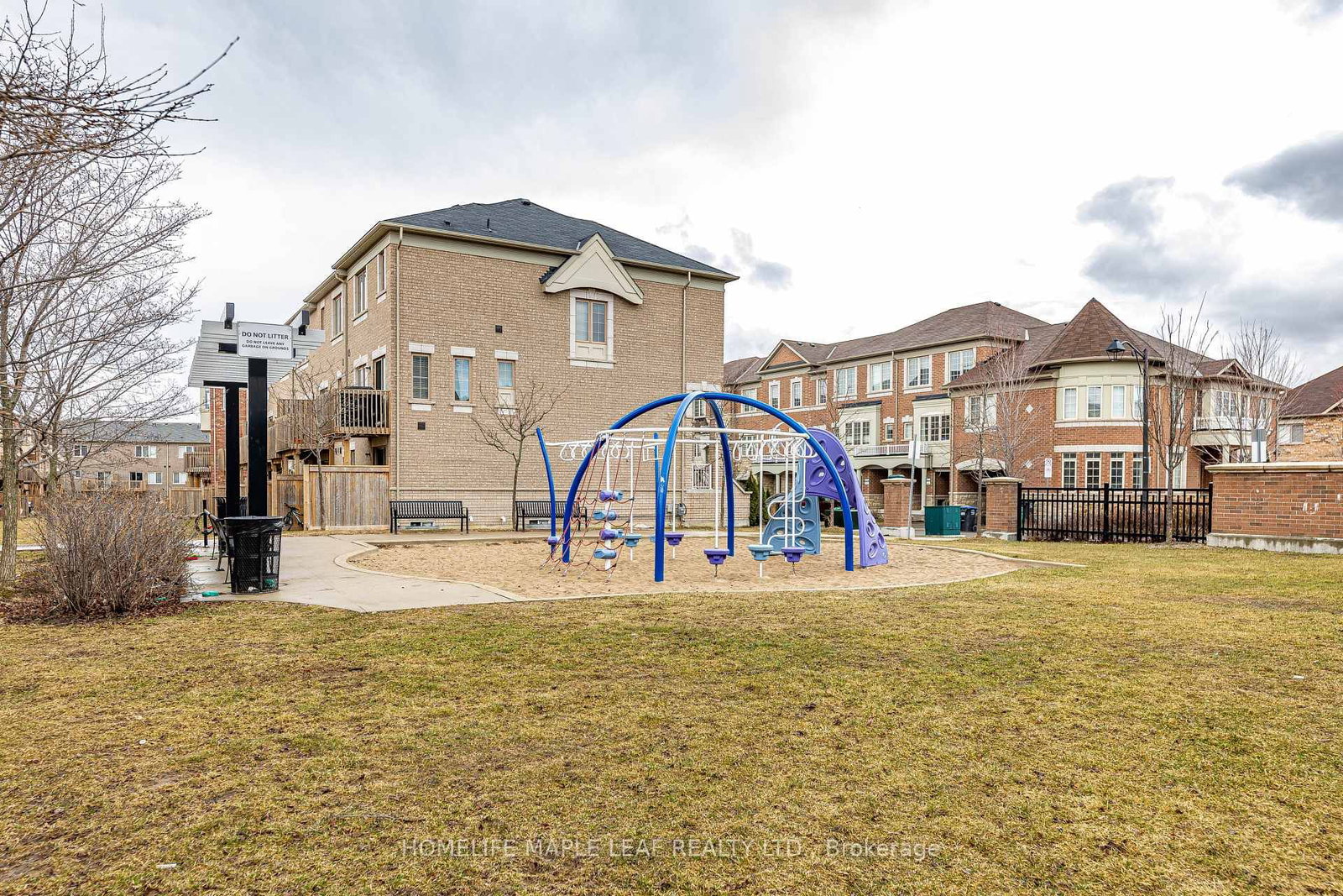 2 Cedarland Road E • Brampton, ON photo 40