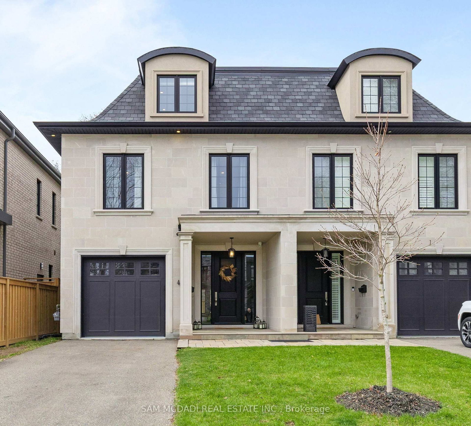 4 Iroquois Avenue • Mississauga, ON photo 1
