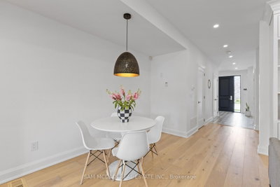 4 Iroquois Avenue • Mississauga, ON photo 5