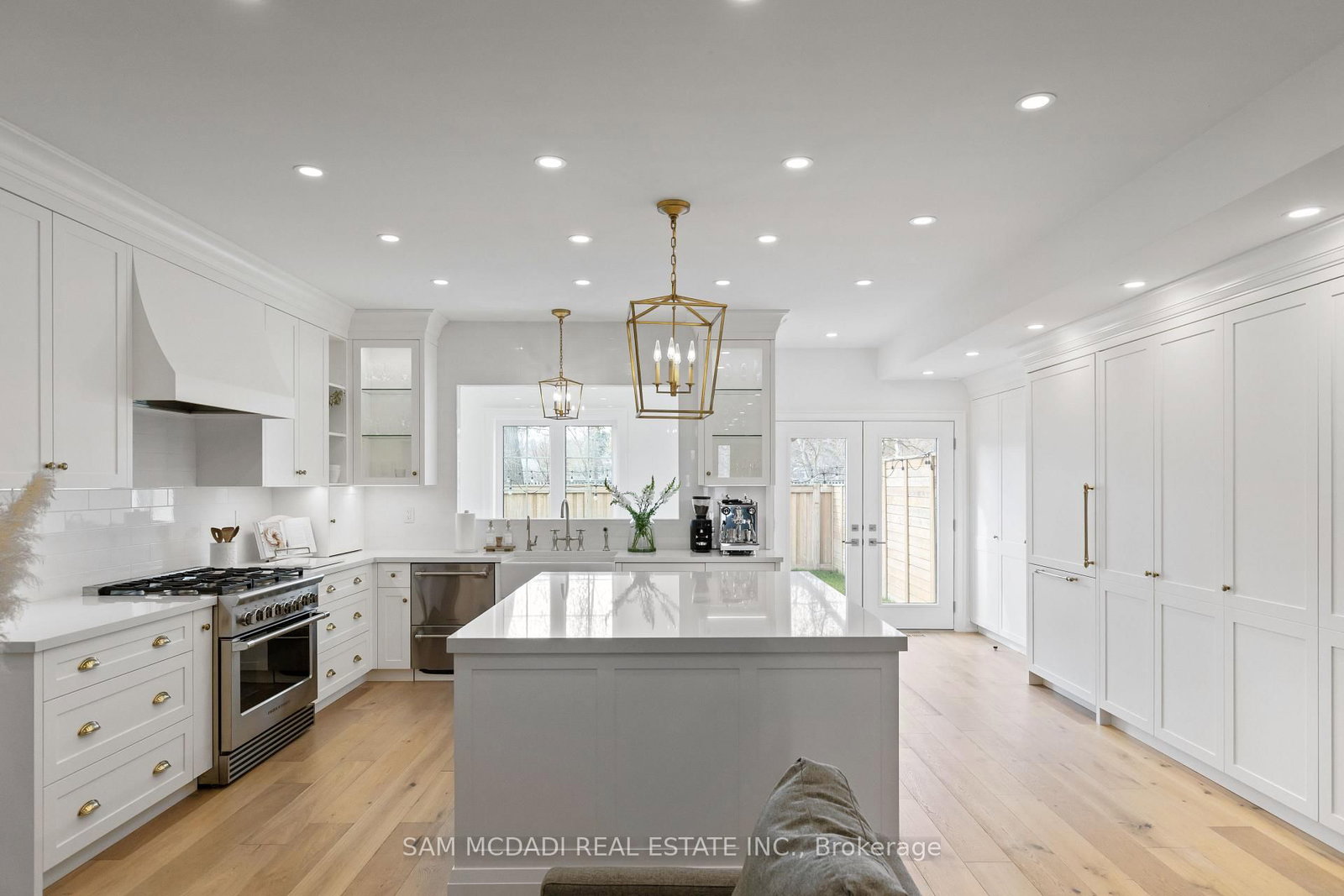 4 Iroquois Avenue • Mississauga, ON photo 9