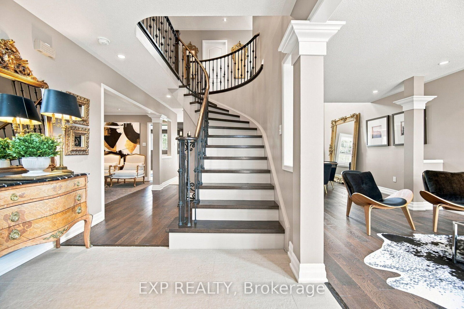 5911 Greensboro Drive • Mississauga, ON photo 4