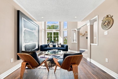 5911 Greensboro Drive • Mississauga, ON photo 6