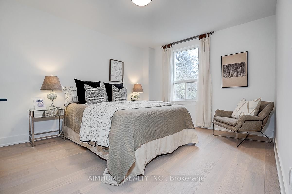 107 Glendale Avenue • Toronto, ON photo 19