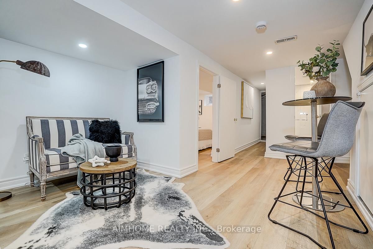 107 Glendale Avenue • Toronto, ON photo 29