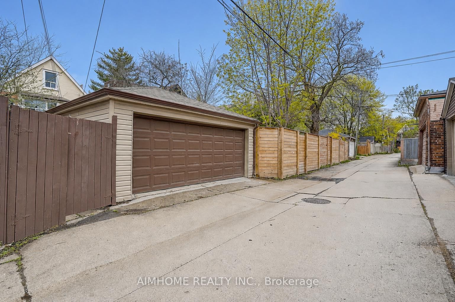 107 Glendale Avenue • Toronto, ON photo 36