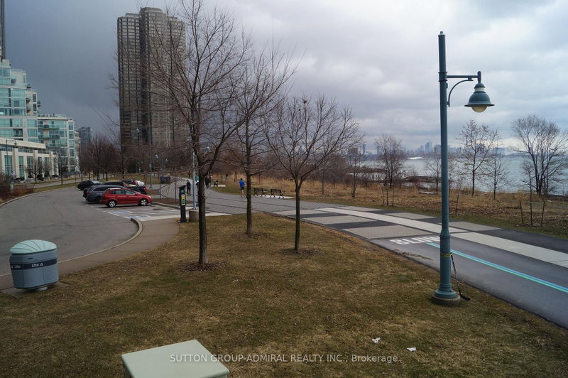 1914 - 30 Shore Breeze Drive
